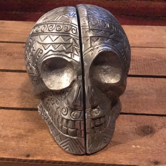 Pottery Barn Teen & Zoe Ziegler Collaboration Metal Split Skull Bookends 💀 - Picture 3 of 11